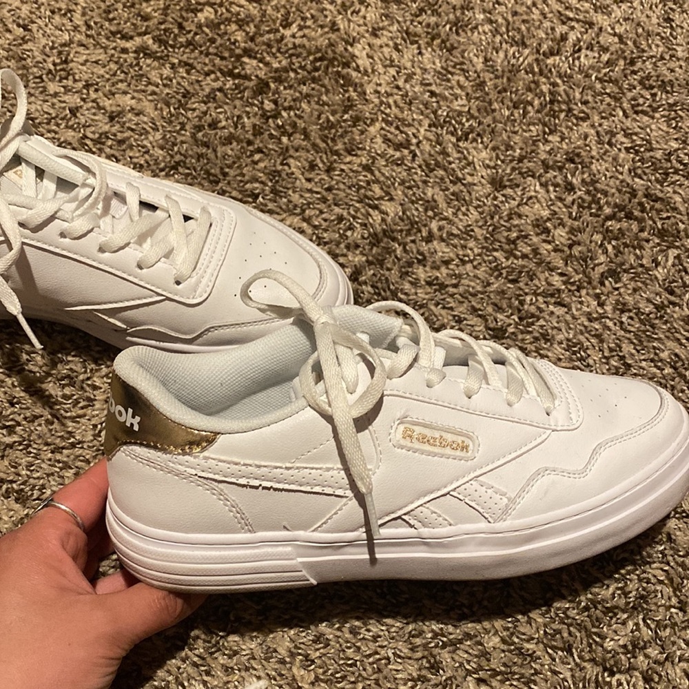 Reeboks - Picture 3 of 4